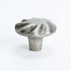 Berenson Rhapsody Knob