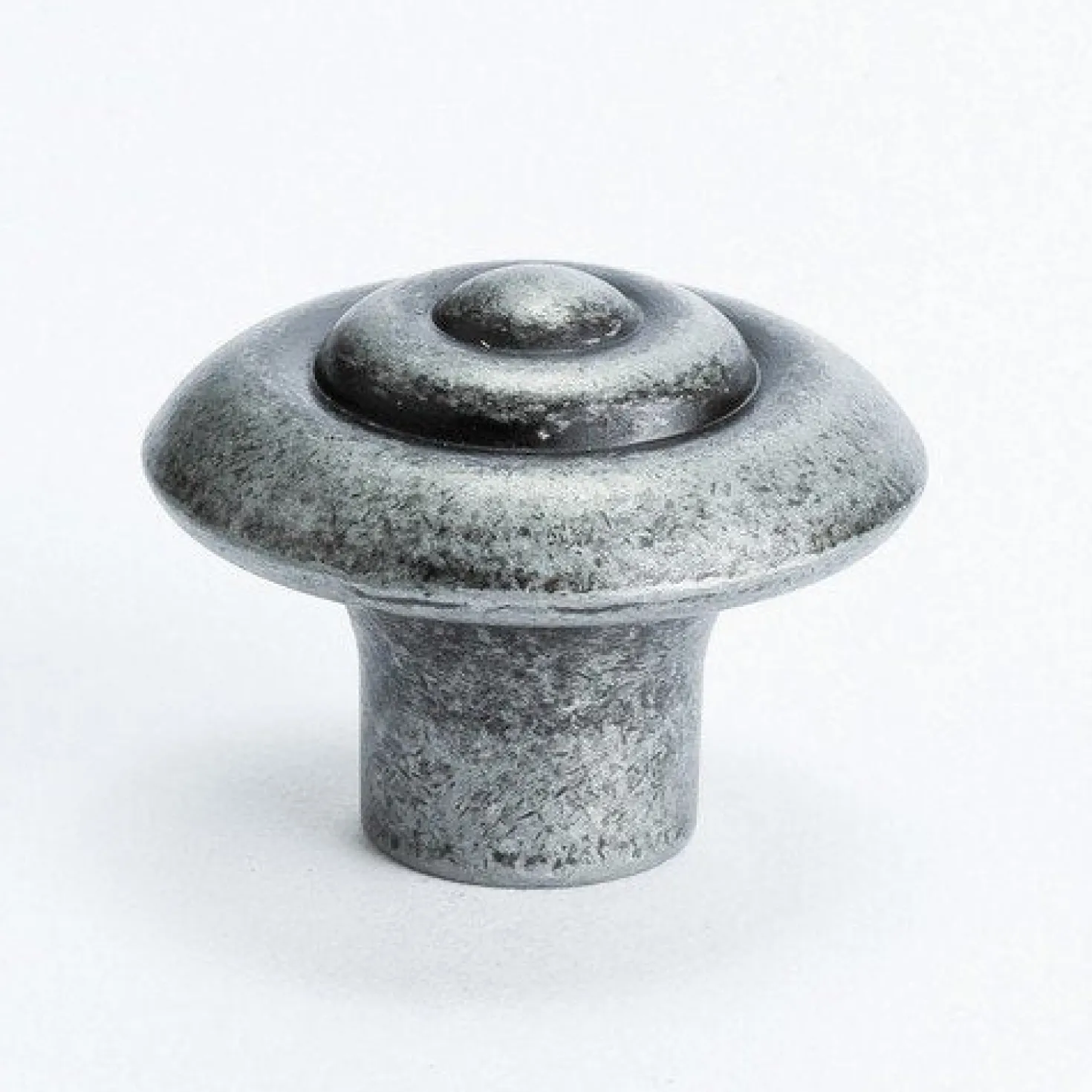 Berenson Rhapsody Knob