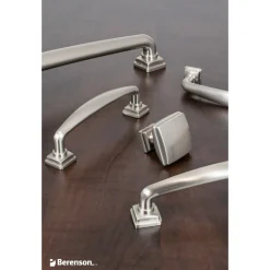 Berenson Tailored Traditional 1-1/4 Inches Dia Knob