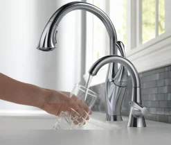 Delta Addison Single Handle Pull-Down Kitchen Faucet with ShieldSpray Technology