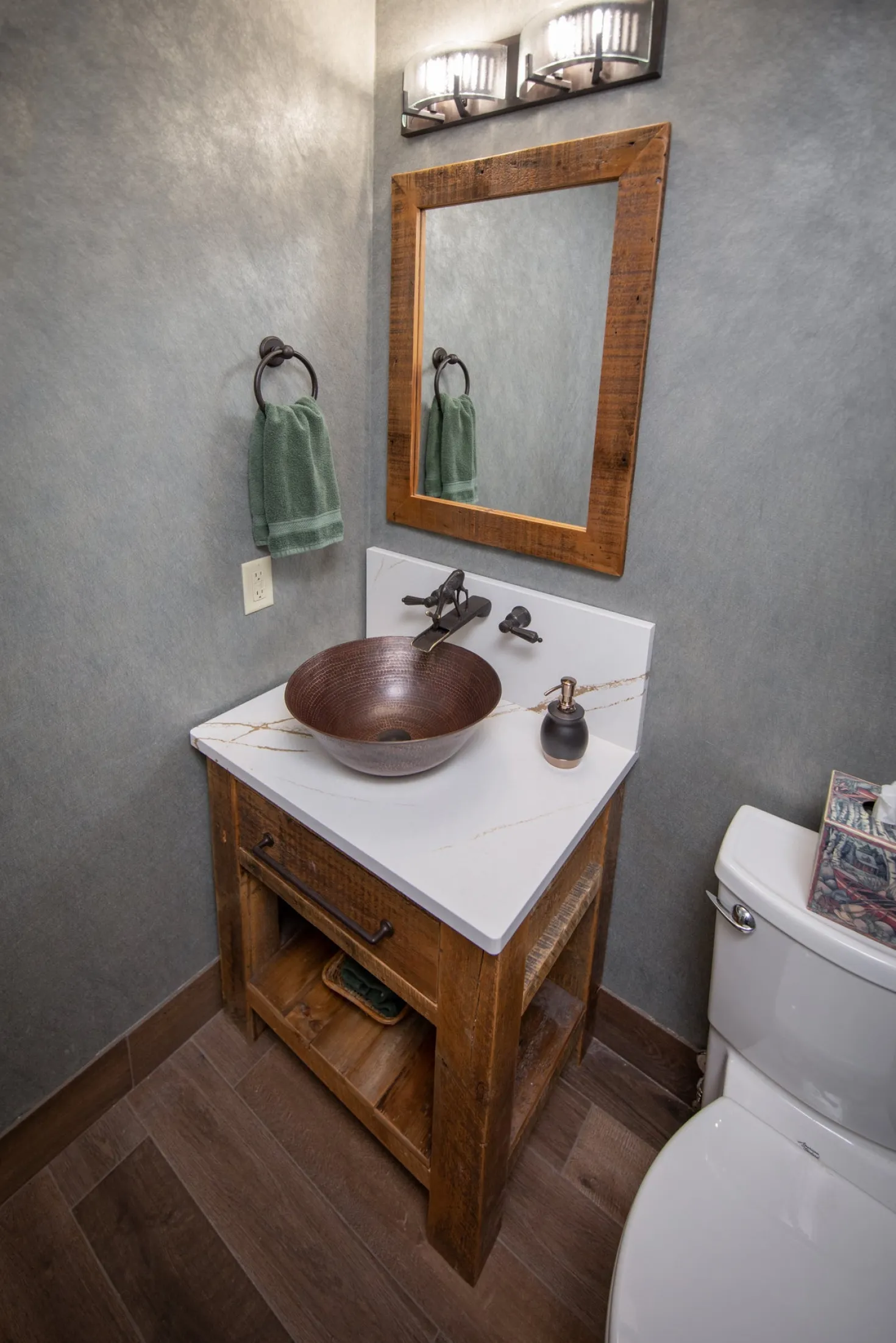 Eden Bath Copper Vessel Sink - Antique Dark Copper