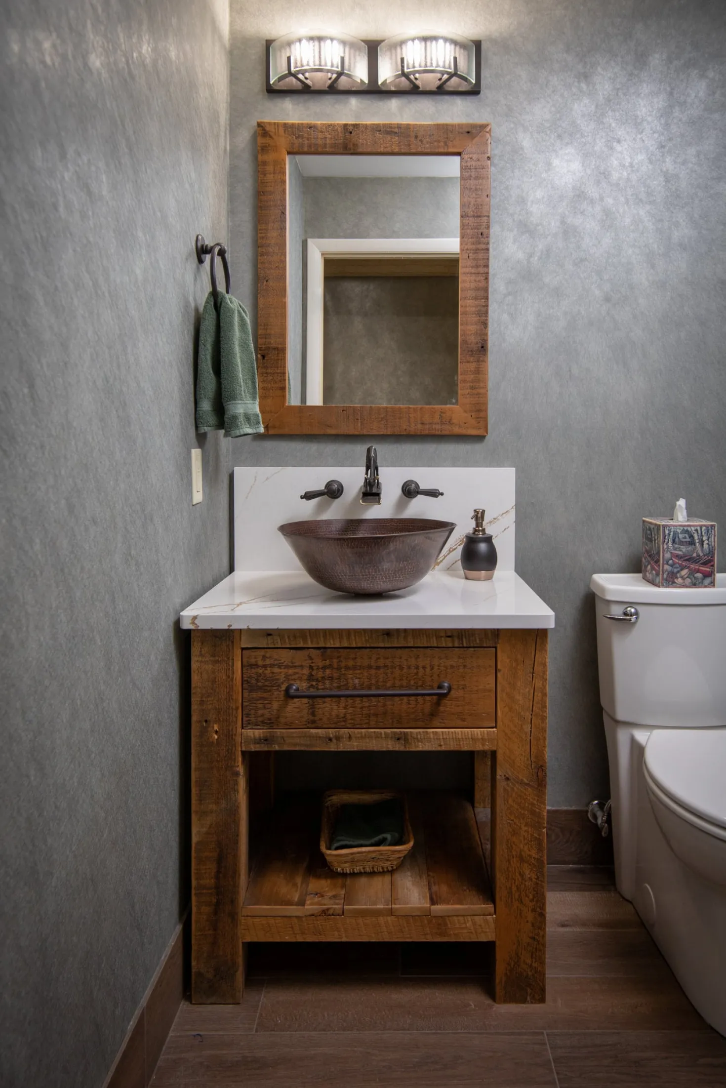 Eden Bath Copper Vessel Sink - Antique Dark Copper