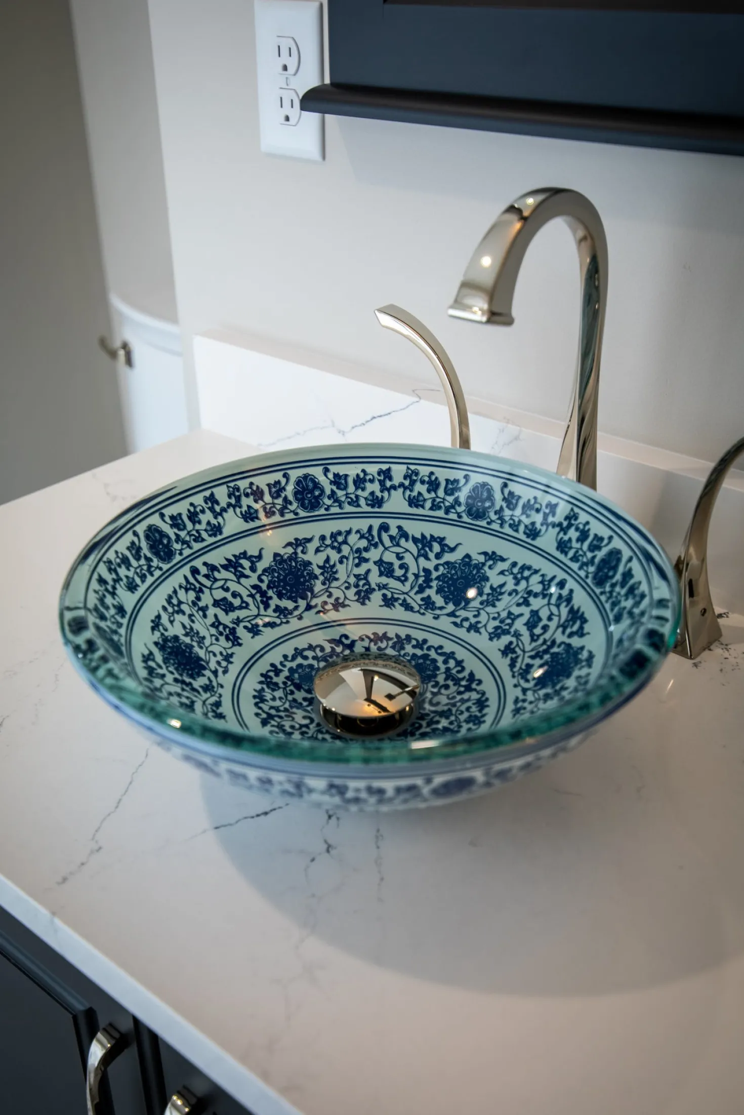 Eden Bath Ming Dynasty Glass Vessel Sink