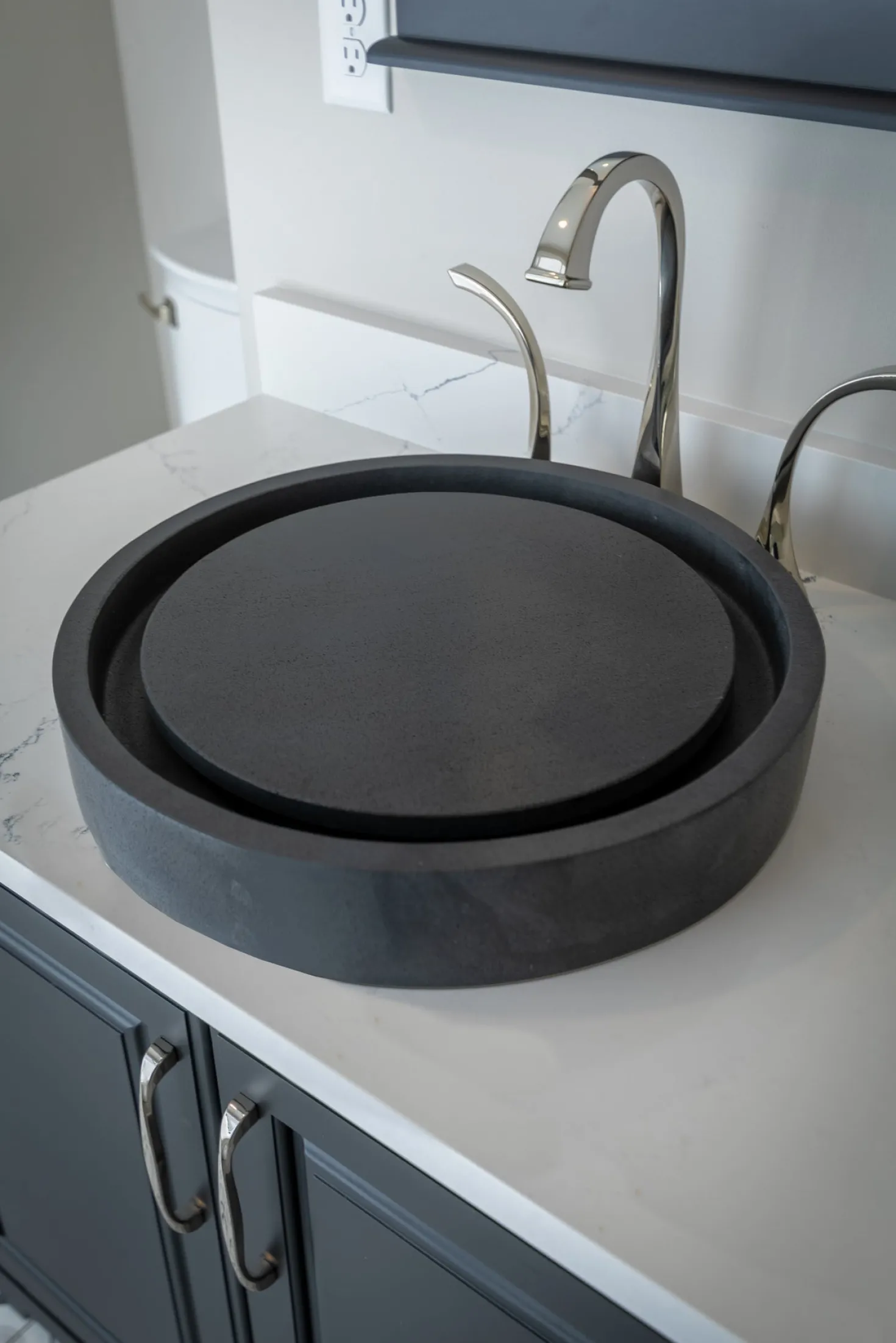 Eden Bath Round Infinity Pool Sink - Lava Stone