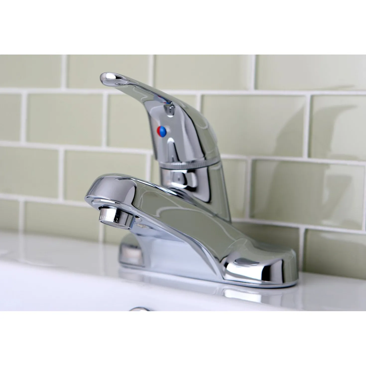 Kingston Brass Chatham Single-Handle 4" Centerset Bathroom Faucet