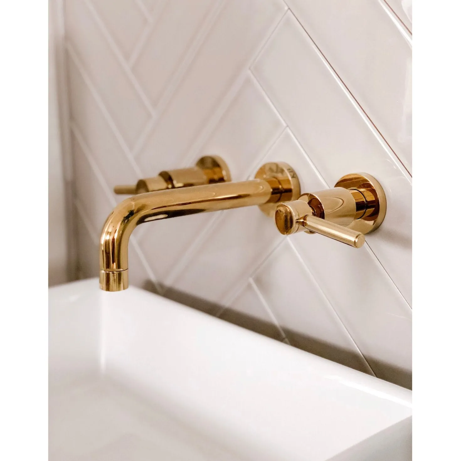 Kingston Brass Concord Wall Mount 2-Handle Bathroom Faucet