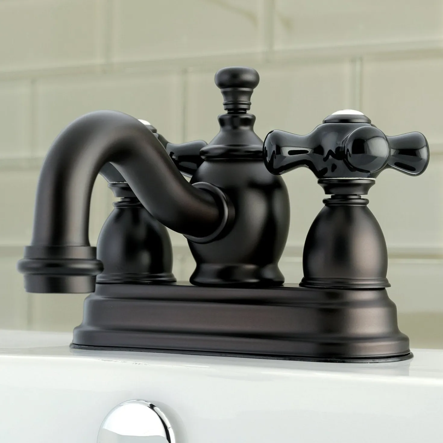 Kingston Brass Duchess 4-Inch Centerset 3-Hole Deck Mount Bathroom Faucet