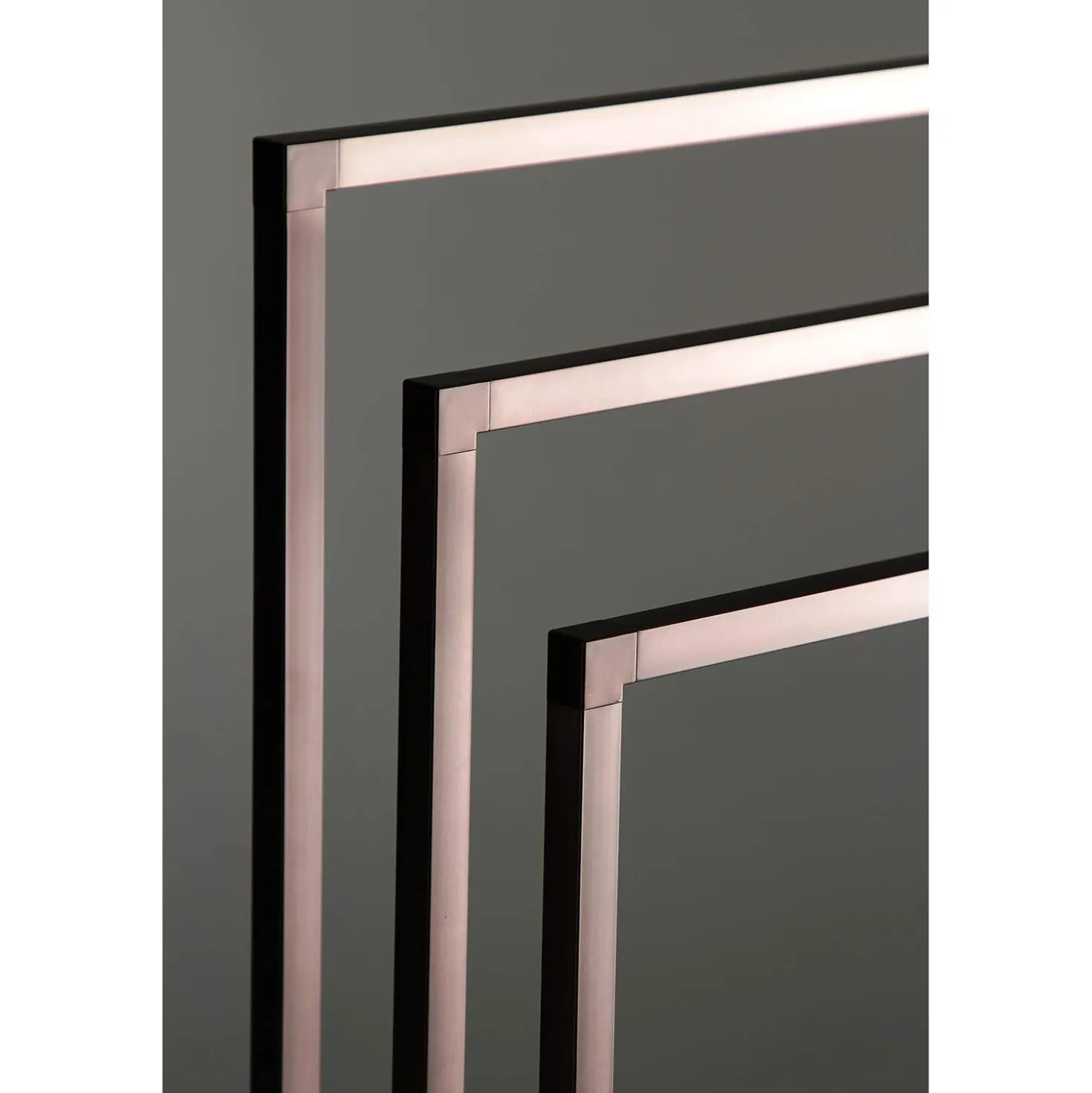 Kingston Brass Edenscape 3-Tier Pedestal Towel Rack