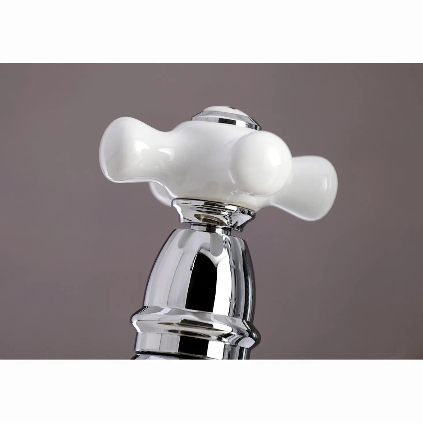 Kingston Brass English Country 8" Bridge 4-Hole Kitchen Faucet with Sprayer