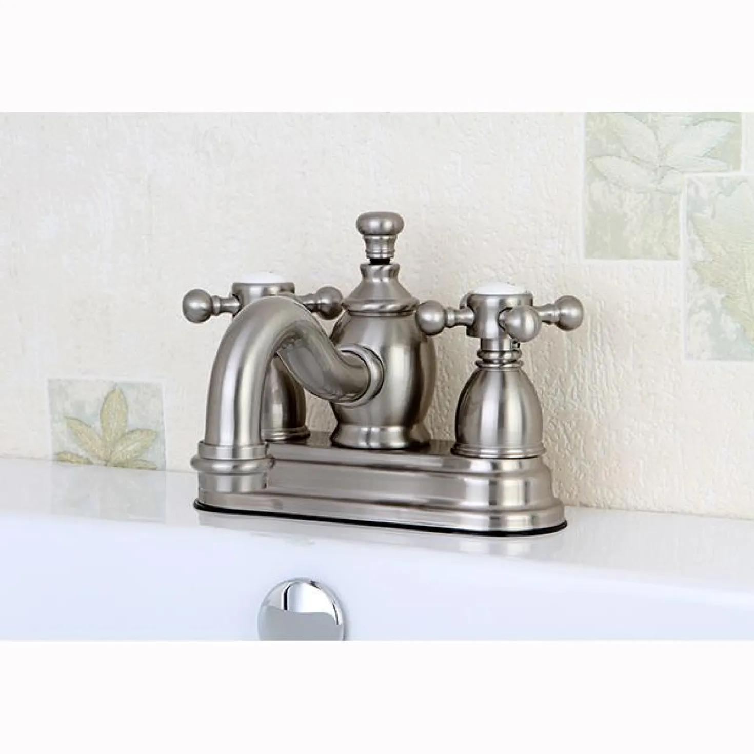 Kingston Brass English Country Classic 4" Centerset Lavatory Faucet with Heritage Spout and Metal Cross Handle