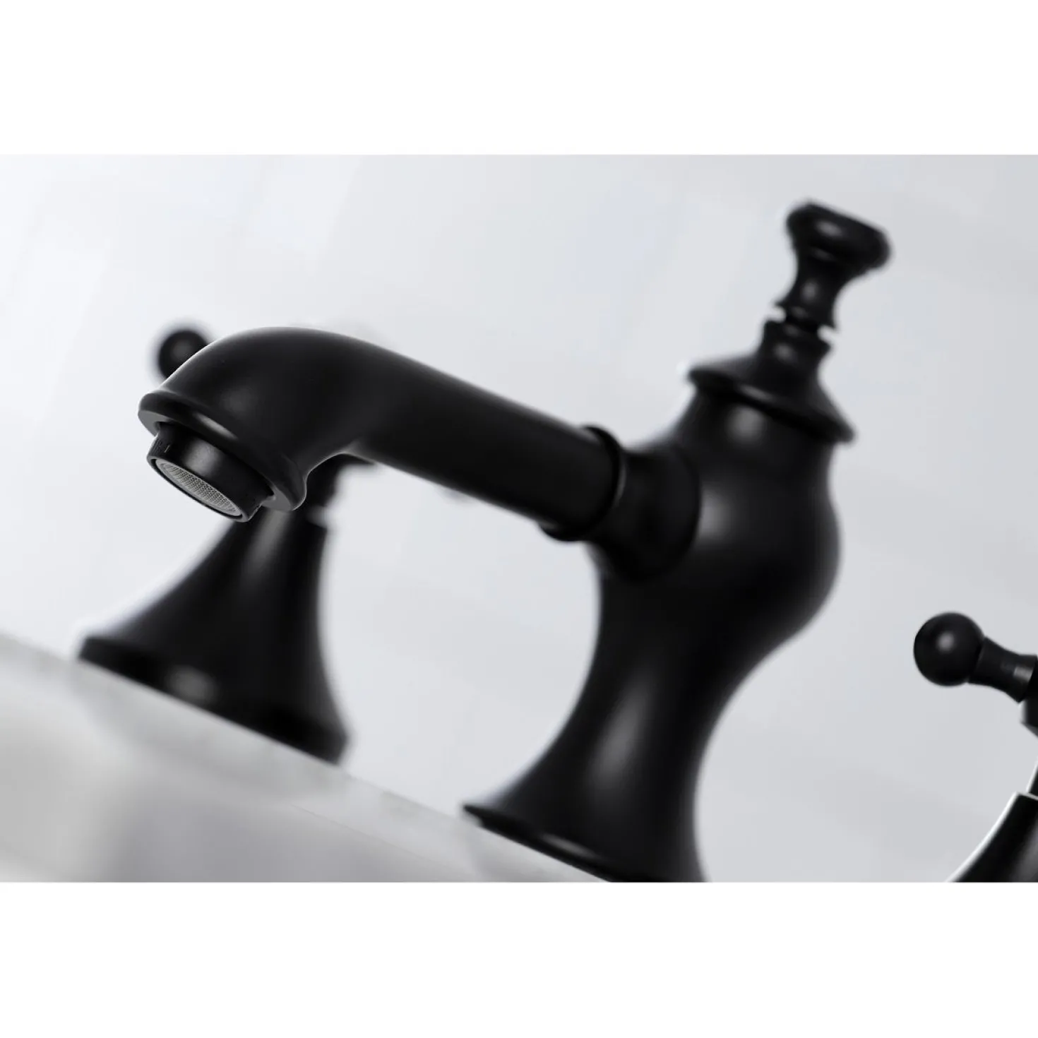 Kingston Brass English Country 8" Widespread Bathroom Faucet