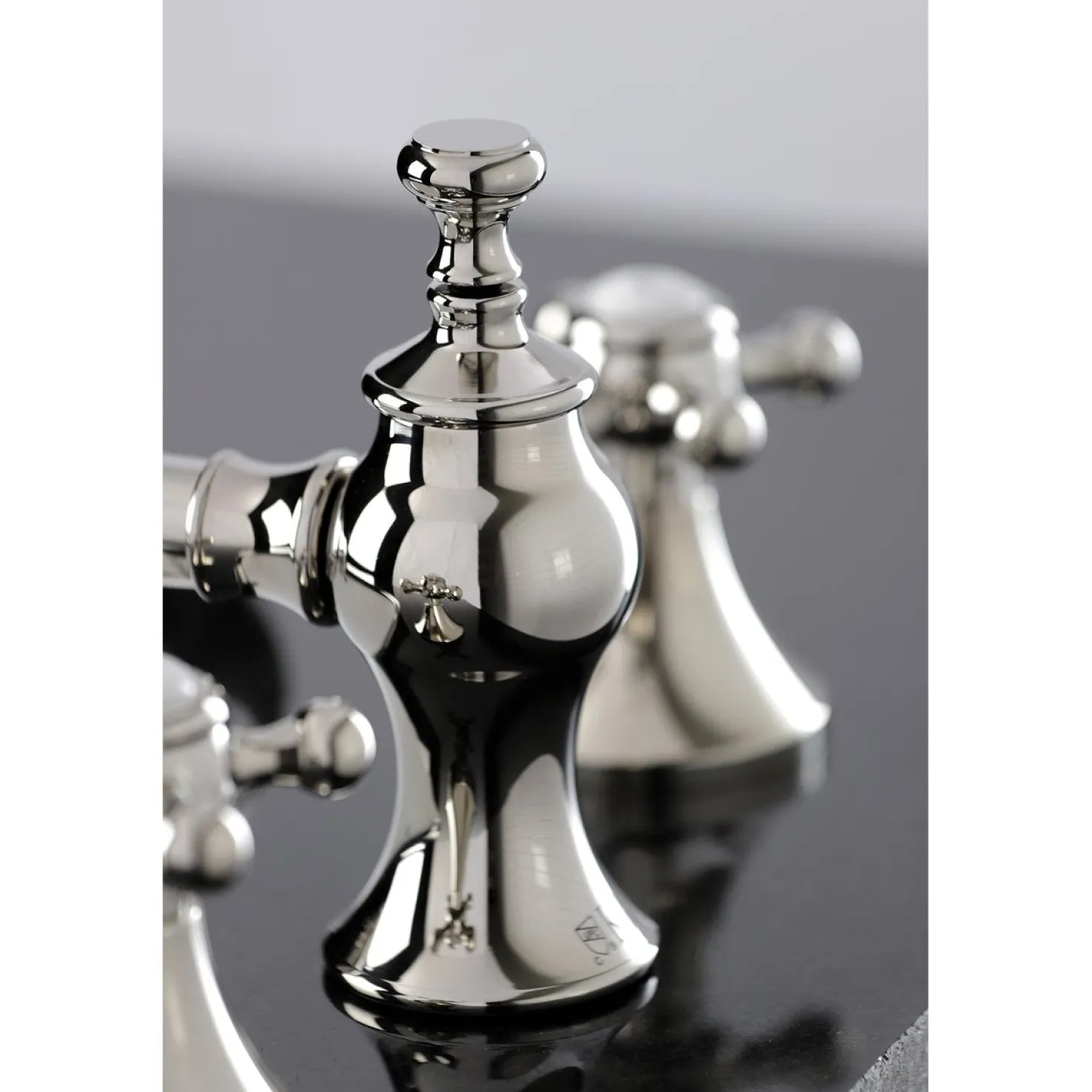 Kingston Brass English Country 8" Widespread Bathroom Faucet