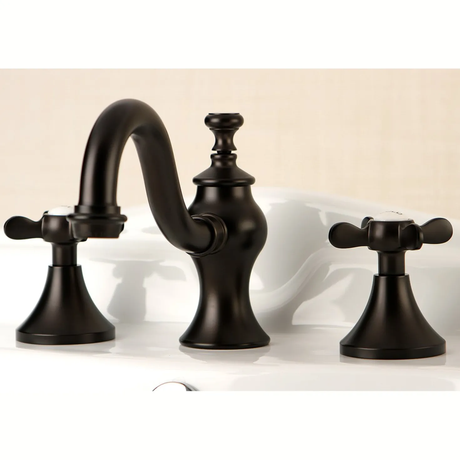 Kingston Brass Essex 8-Inch Widespread 3-Hole Bathroom Faucet
