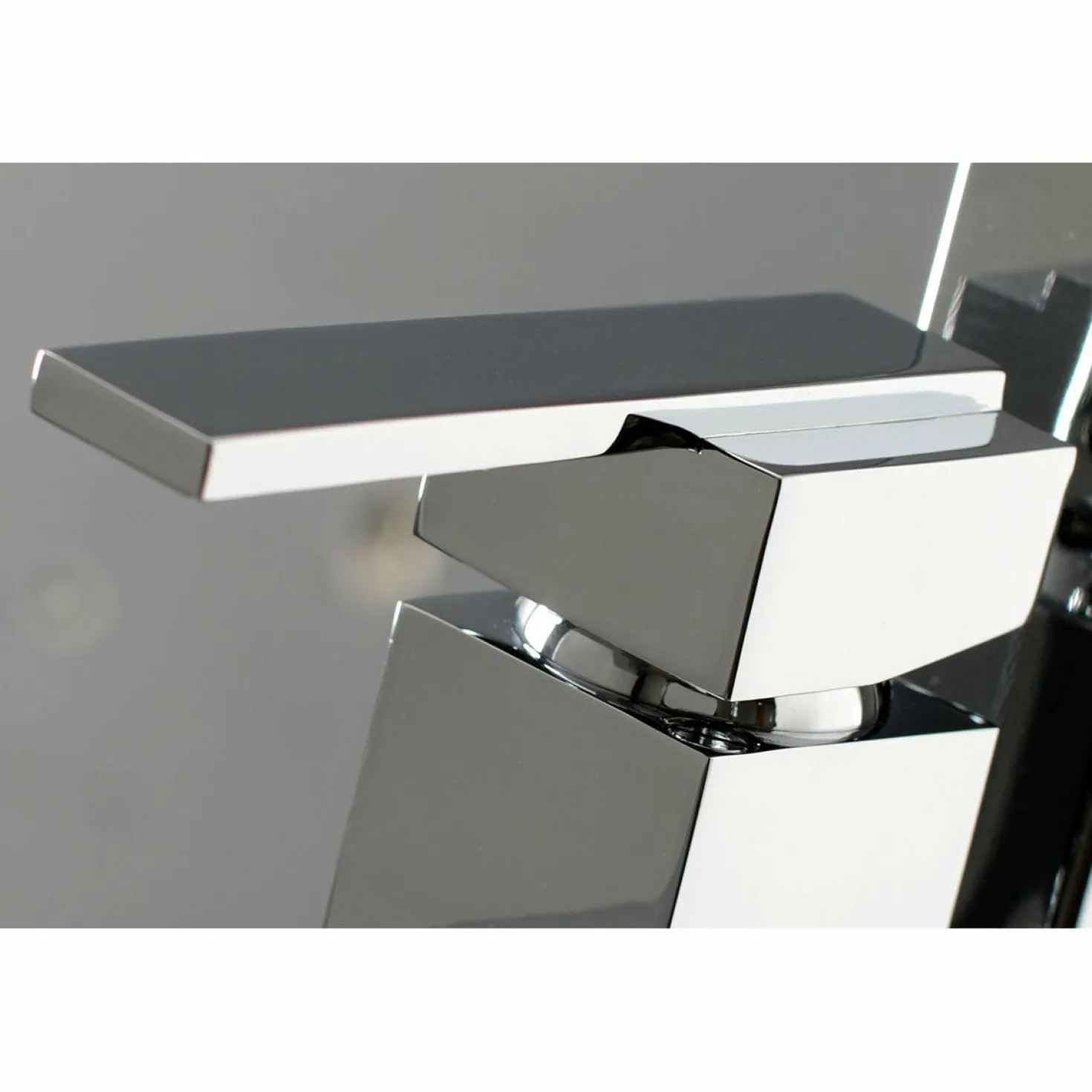 Kingston Brass Executive Freestanding Roman Tub Filler