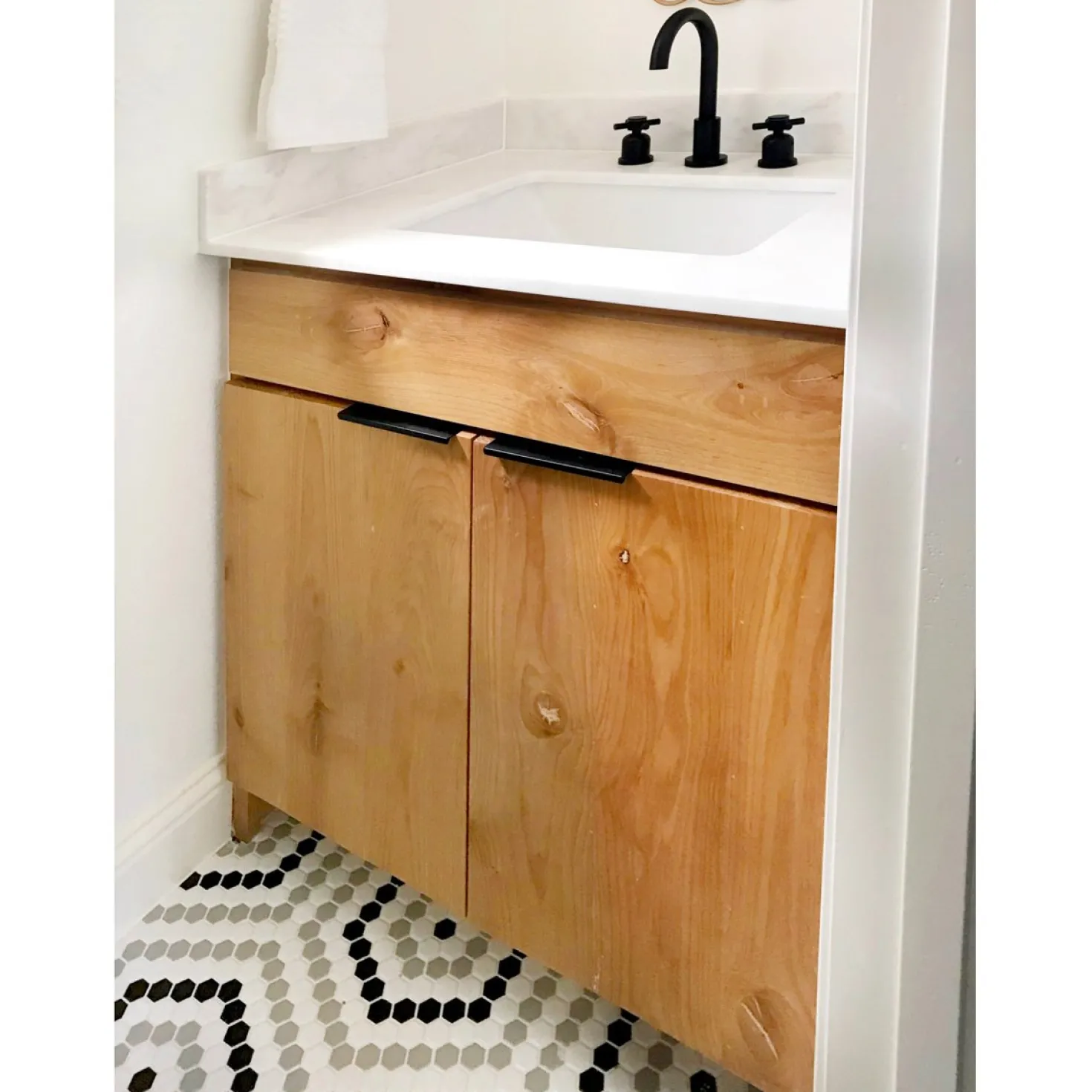 Kingston Brass Fauceture Concord Widespread Cross-Handle Bathroom Faucet