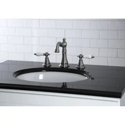 Kingston Brass Fauceture English Classic 3-Hole Widespread Bathroom Faucet