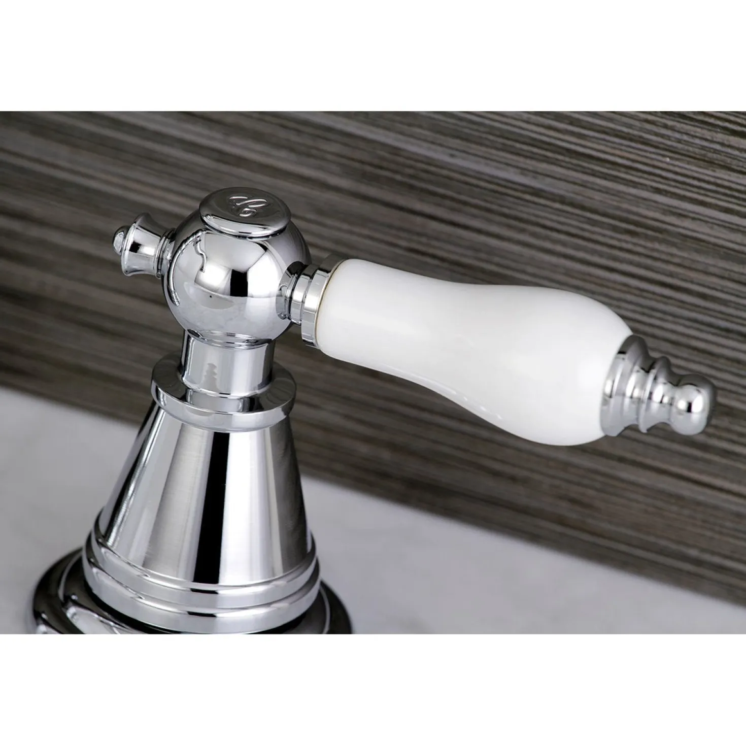 Kingston Brass Fauceture English Classic 3-Hole Widespread Bathroom Faucet