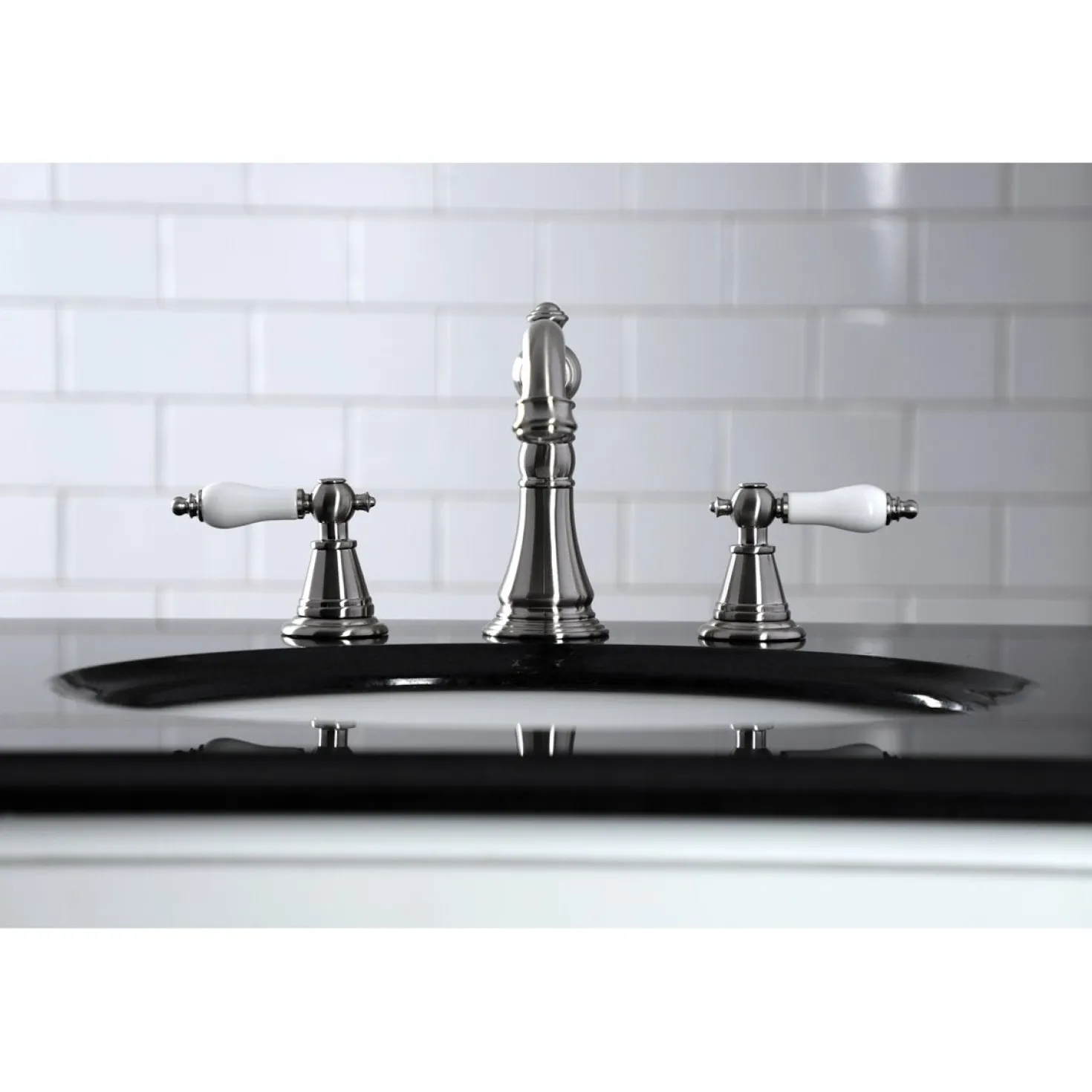 Kingston Brass Fauceture English Classic 3-Hole Widespread Bathroom Faucet