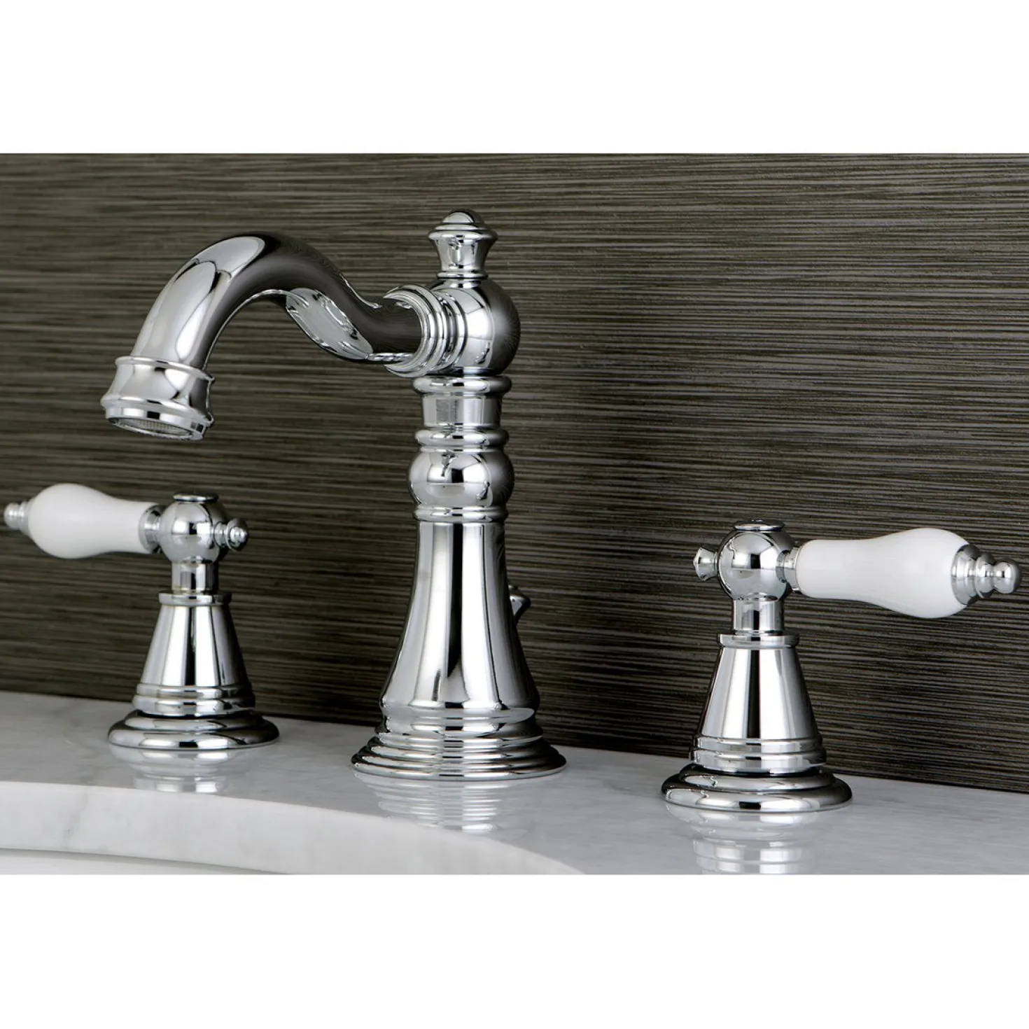 Kingston Brass Fauceture English Classic 3-Hole Widespread Bathroom Faucet