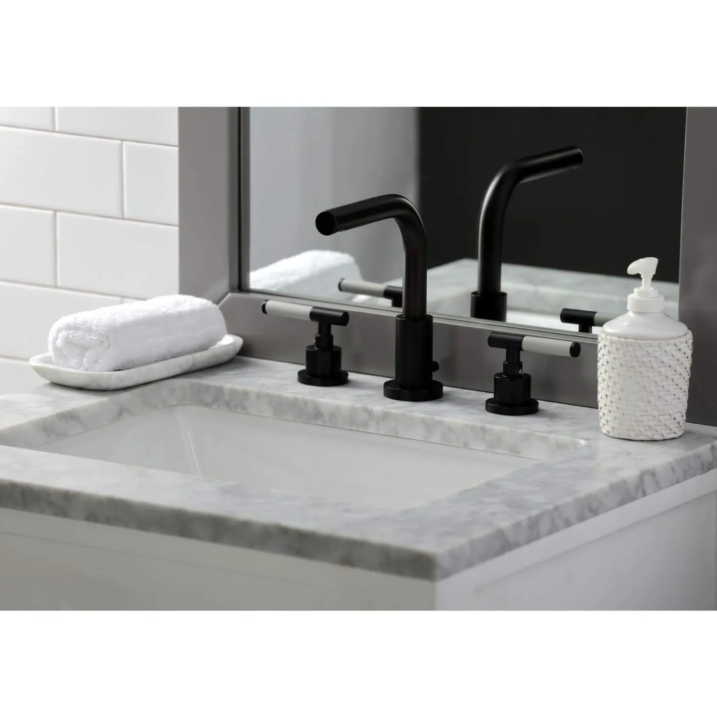 Kingston Brass Fauceture FSC895XCKL-P Kaiser Widespread Bathroom Faucet with Brass Pop-Up