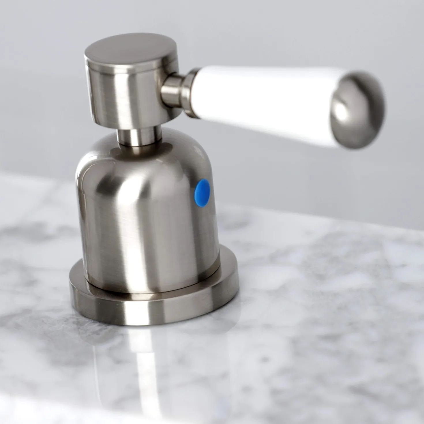 Kingston Brass Fauceture FSC895XDPL-P 8 in. Widespread Bathroom Faucet
