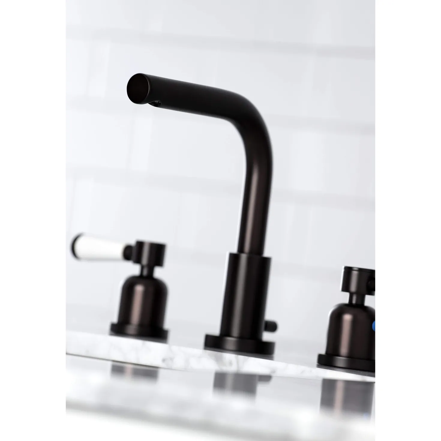 Kingston Brass Fauceture FSC895XDPL-P 8 in. Widespread Bathroom Faucet