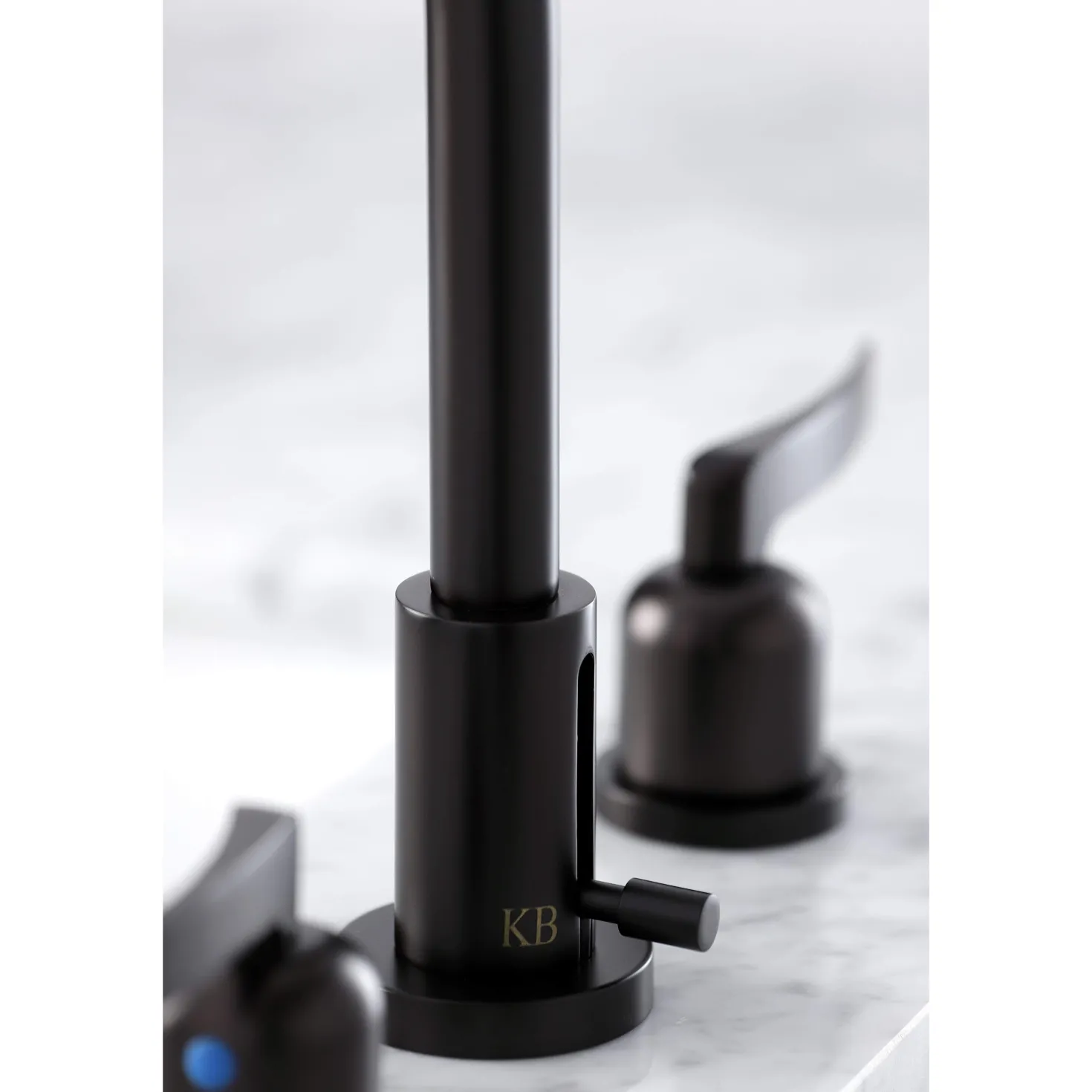 Kingston Brass Fauceture FSC895XEFL-P 8 in. Widespread Bathroom Faucet