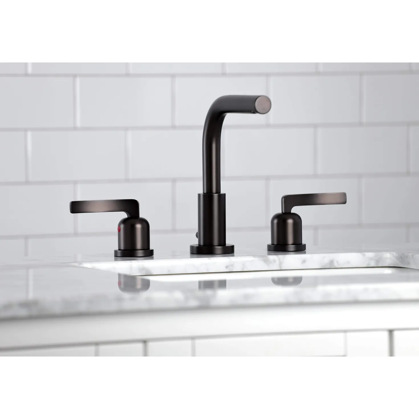 Kingston Brass Fauceture FSC895XEFL-P 8 in. Widespread Bathroom Faucet