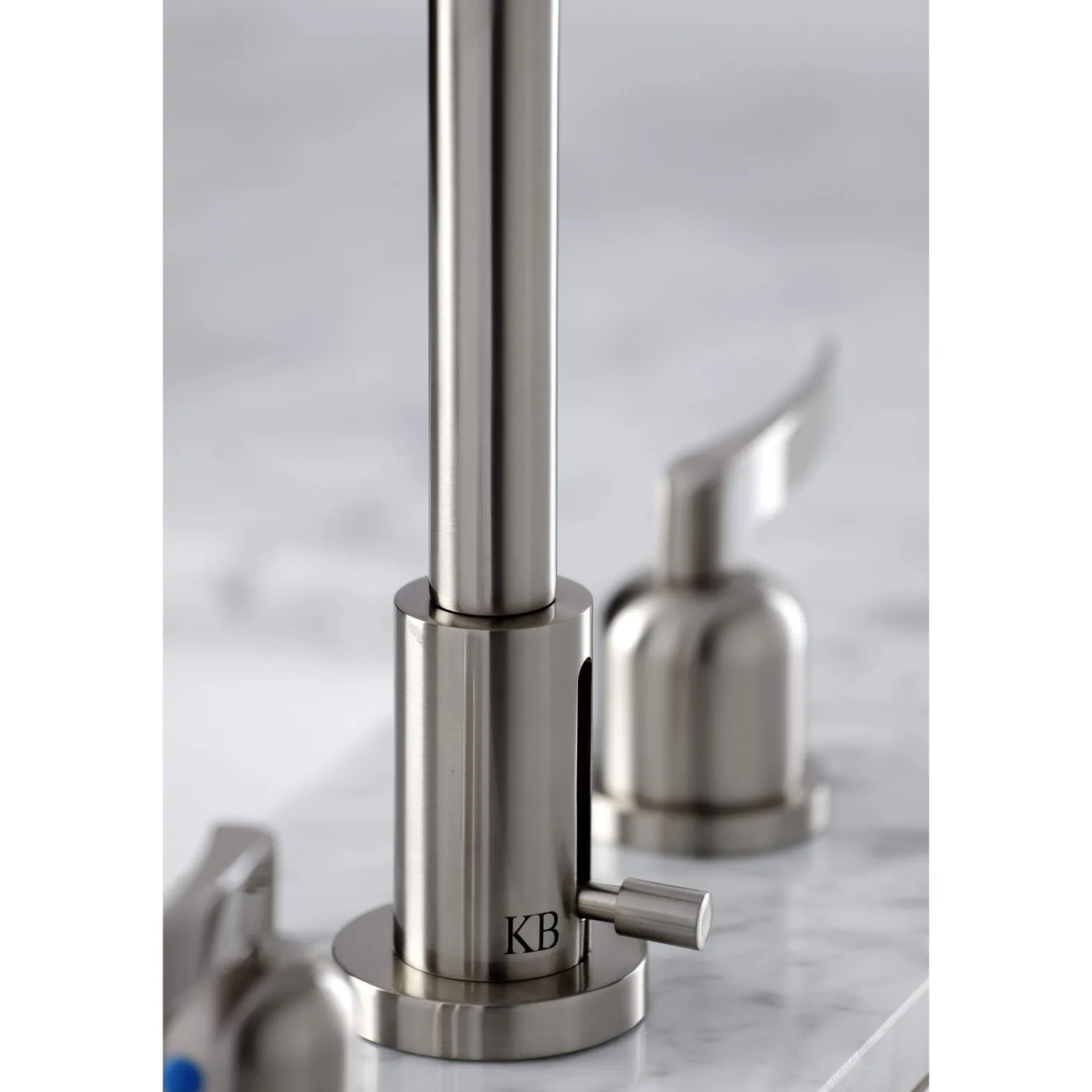 Kingston Brass Fauceture FSC895XEFL-P 8 in. Widespread Bathroom Faucet