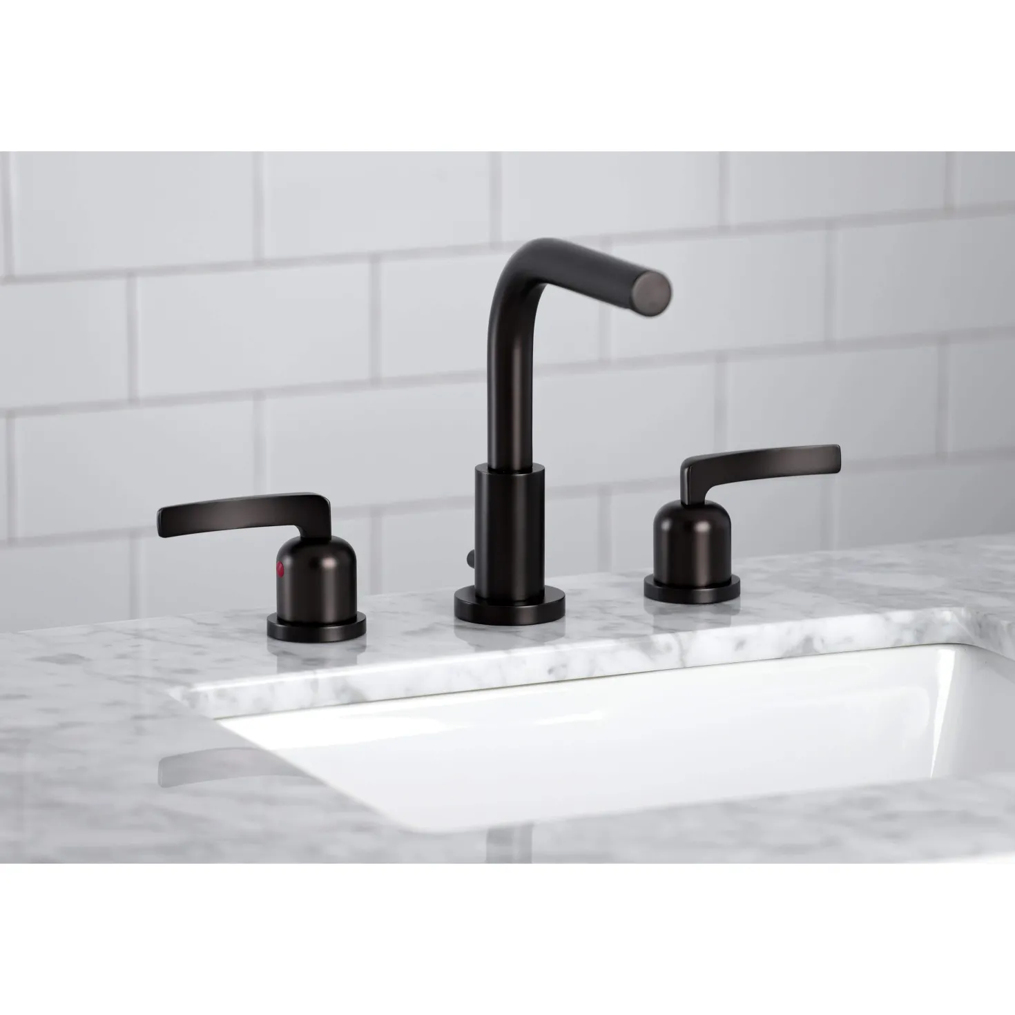 Kingston Brass Fauceture FSC895XEFL-P 8 in. Widespread Bathroom Faucet