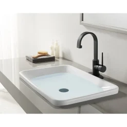 Kingston Brass Fauceture New York Single-Handle Bathroom Faucet Drain