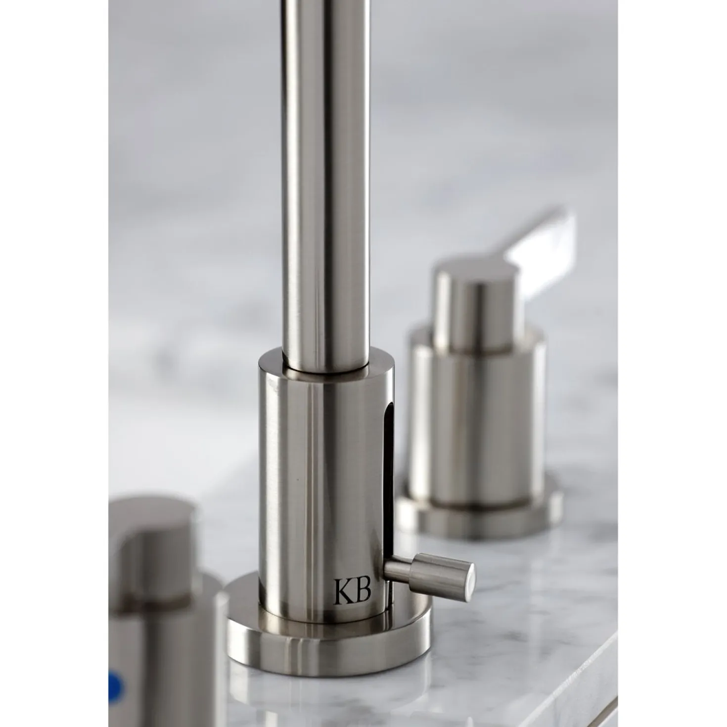Kingston Brass Fauceture NuvoFusion 8-Inch Widespread Bathroom Faucet