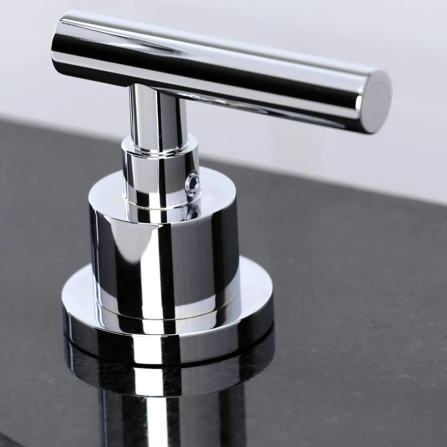 Kingston Brass FSC893XCML-P Manhattan Widespread Bathroom Faucet with Brass Pop-Up