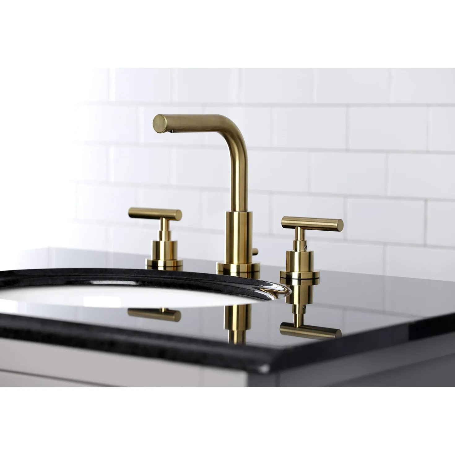 Kingston Brass FSC895XCML-P Manhattan Widespread Bathroom Faucet with Brass Pop-Up