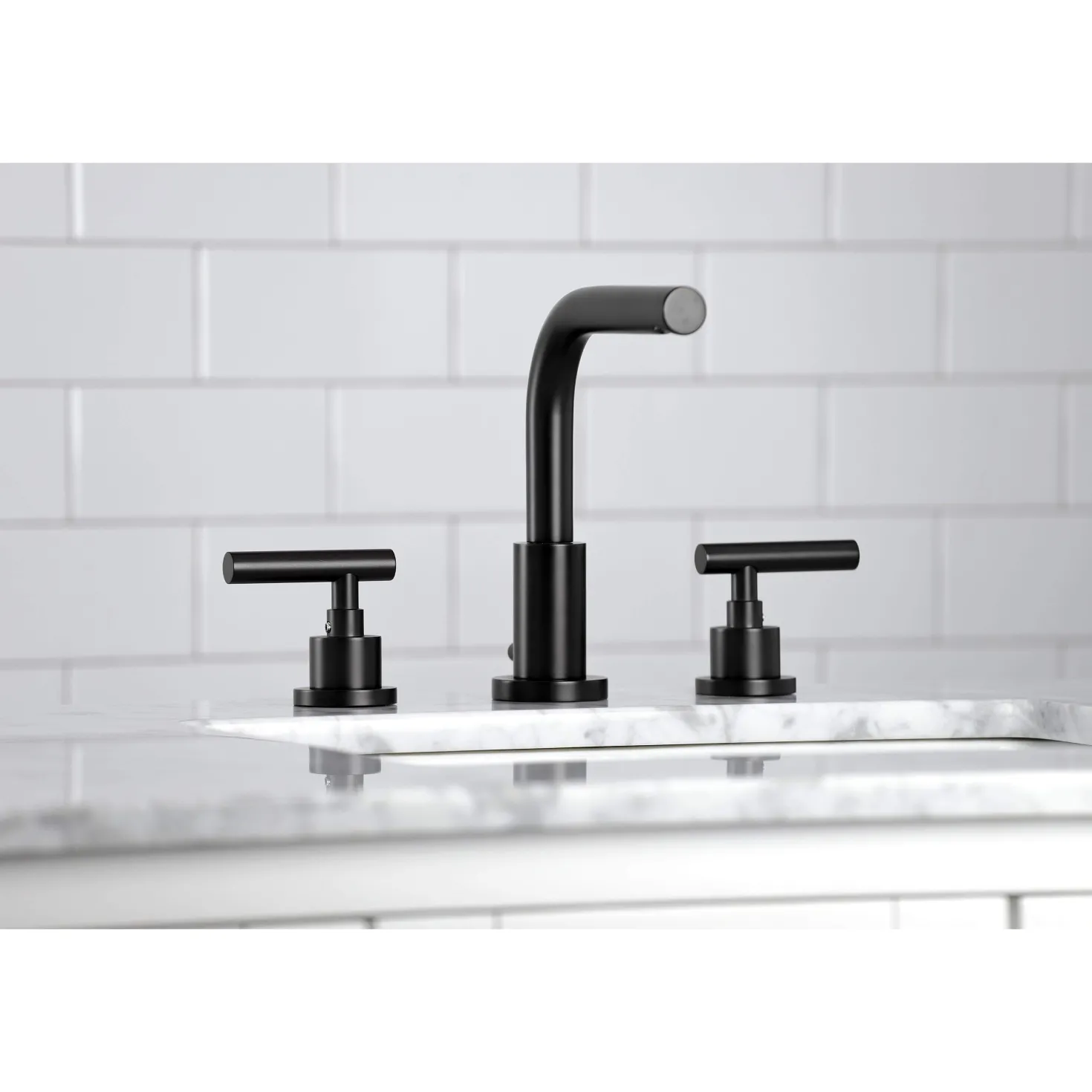 Kingston Brass FSC895XCML-P Manhattan Widespread Bathroom Faucet with Brass Pop-Up