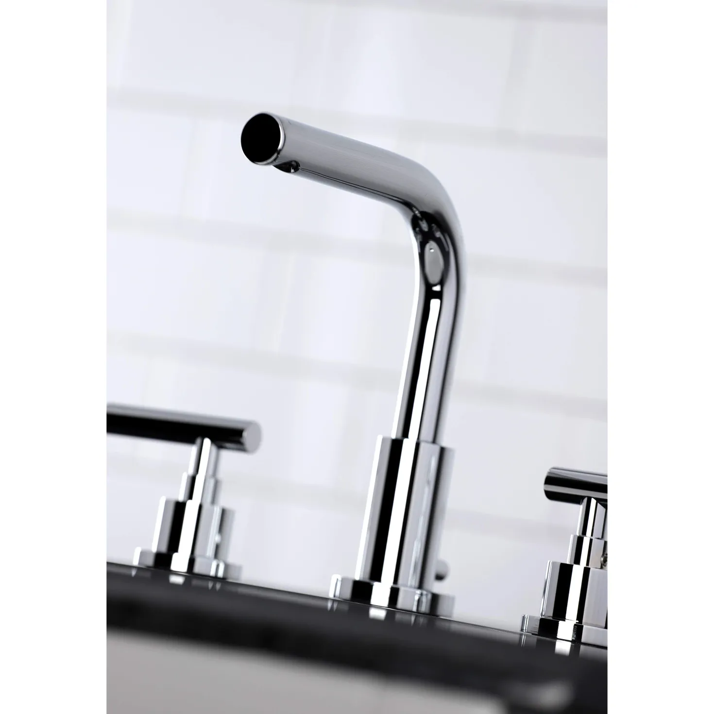 Kingston Brass FSC895XCML-P Manhattan Widespread Bathroom Faucet with Brass Pop-Up