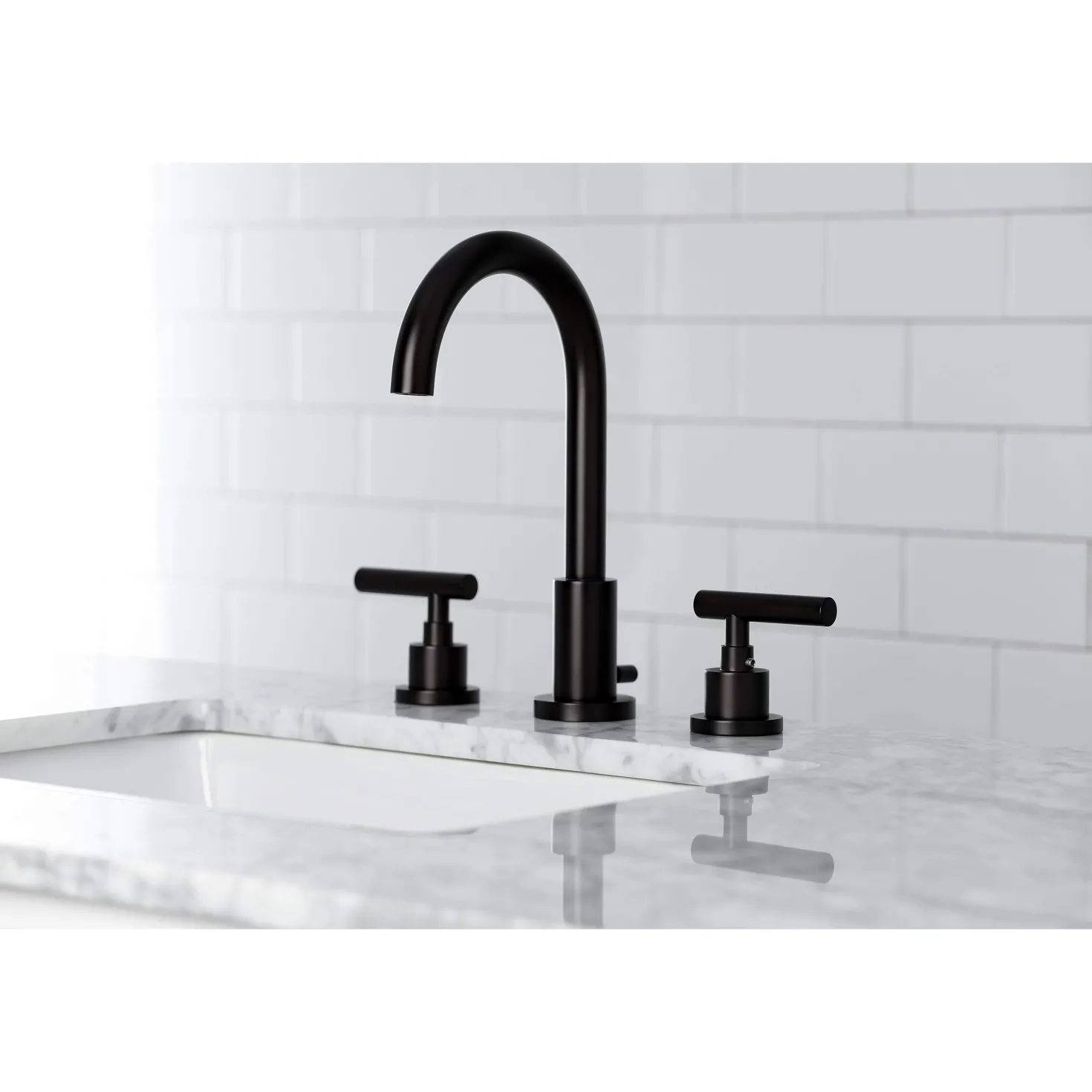 Kingston Brass FSC892XCML-P Manhattan Widespread Bathroom Faucet with Brass Pop-Up