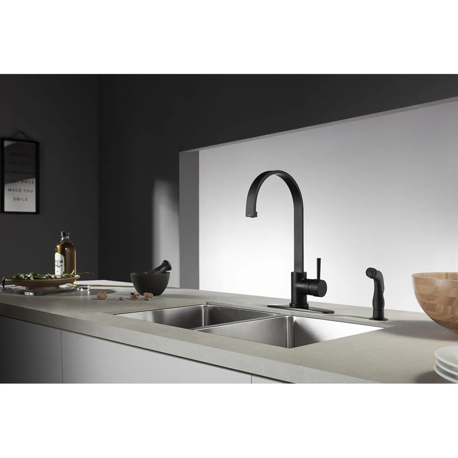 Kingston Brass Gourmetier Concord Single-Handle Kitchen Faucet with Side Sprayer