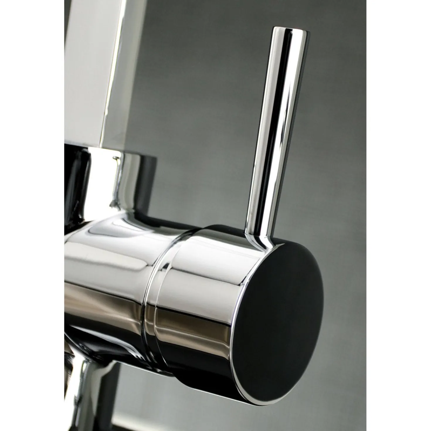 Kingston Brass Gourmetier Concord Single-Handle Kitchen Faucet with Side Sprayer