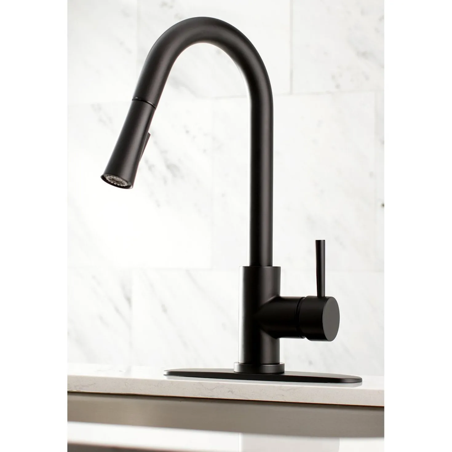 Kingston Brass Gourmetier Concord Single-Handle Kitchen Faucet with Pull-Down Sprayer