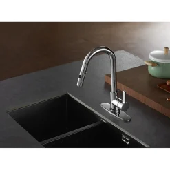 Kingston Brass Gourmetier Continental Single-Handle Single-Hole Pull-Down Kitchen Faucet