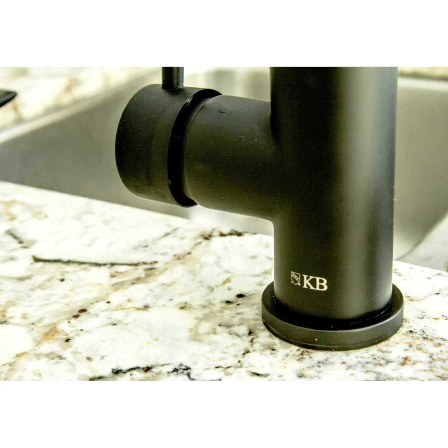 Kingston Brass Gourmetier Concord Deck Mount Single-Handle Pull-Down Kitchen Faucet