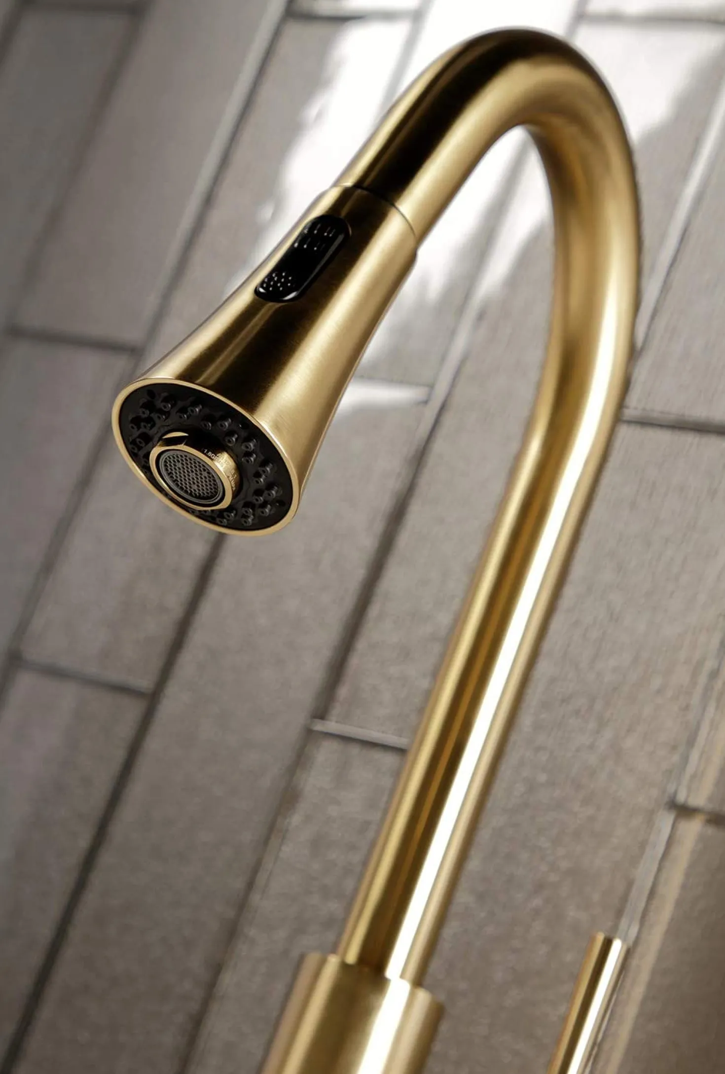 Kingston Brass Gourmetier Concord Deck Mount Single-Handle Pull-Down Kitchen Faucet