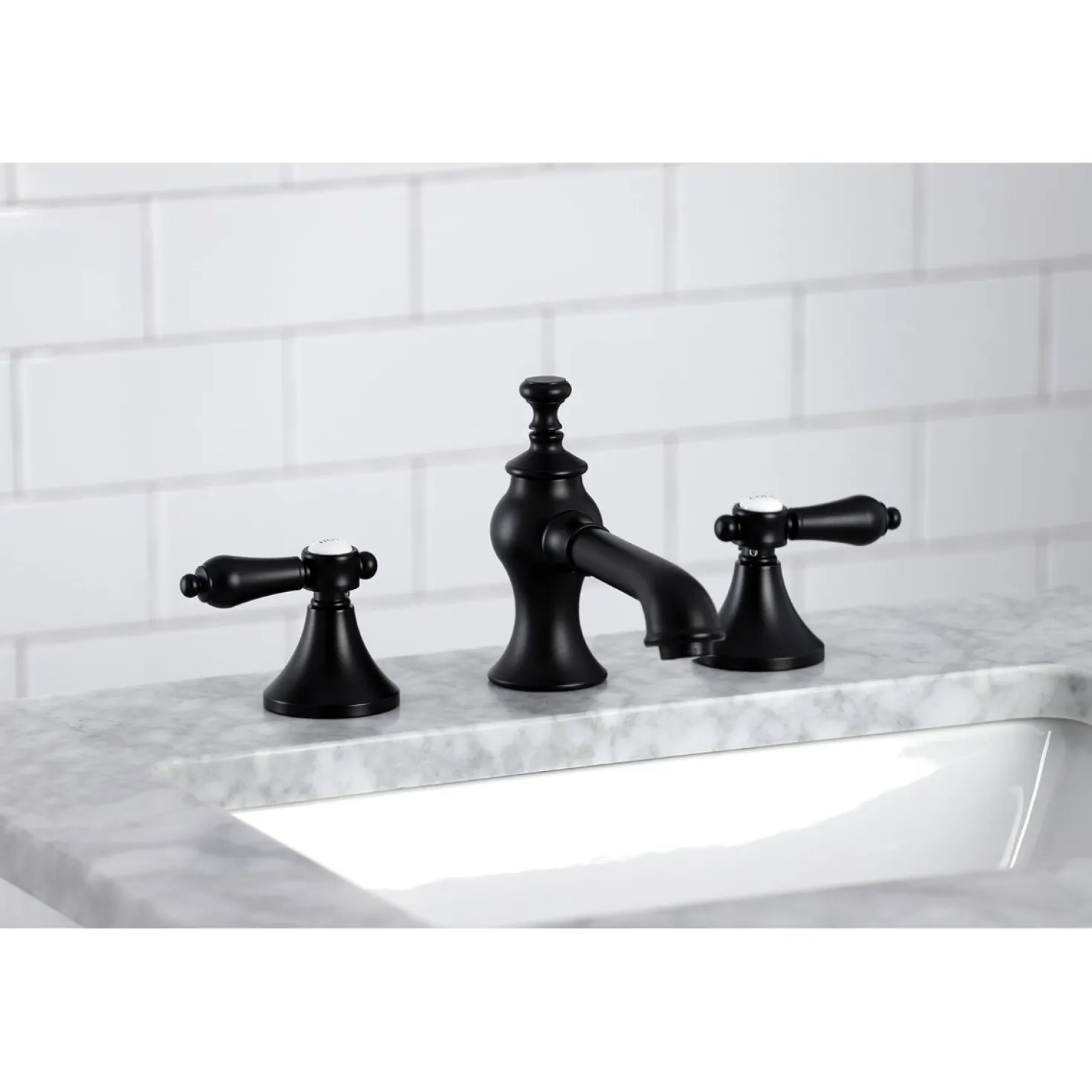 Kingston Brass Heirloom 8-Inch Widespread Bathroom Faucet