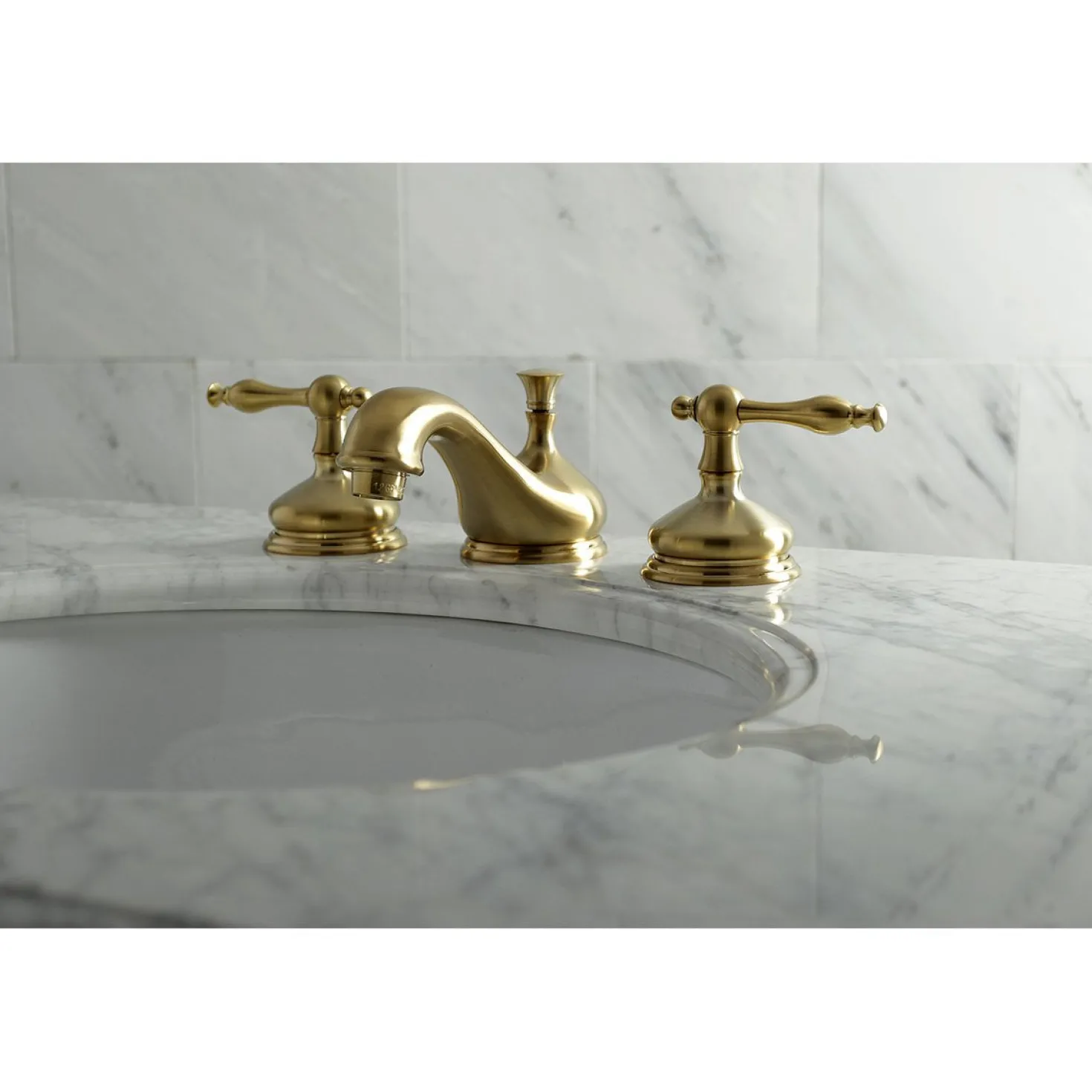 Kingston Brass Heritage Deck Mount 8" Widespread Bathroom Faucet