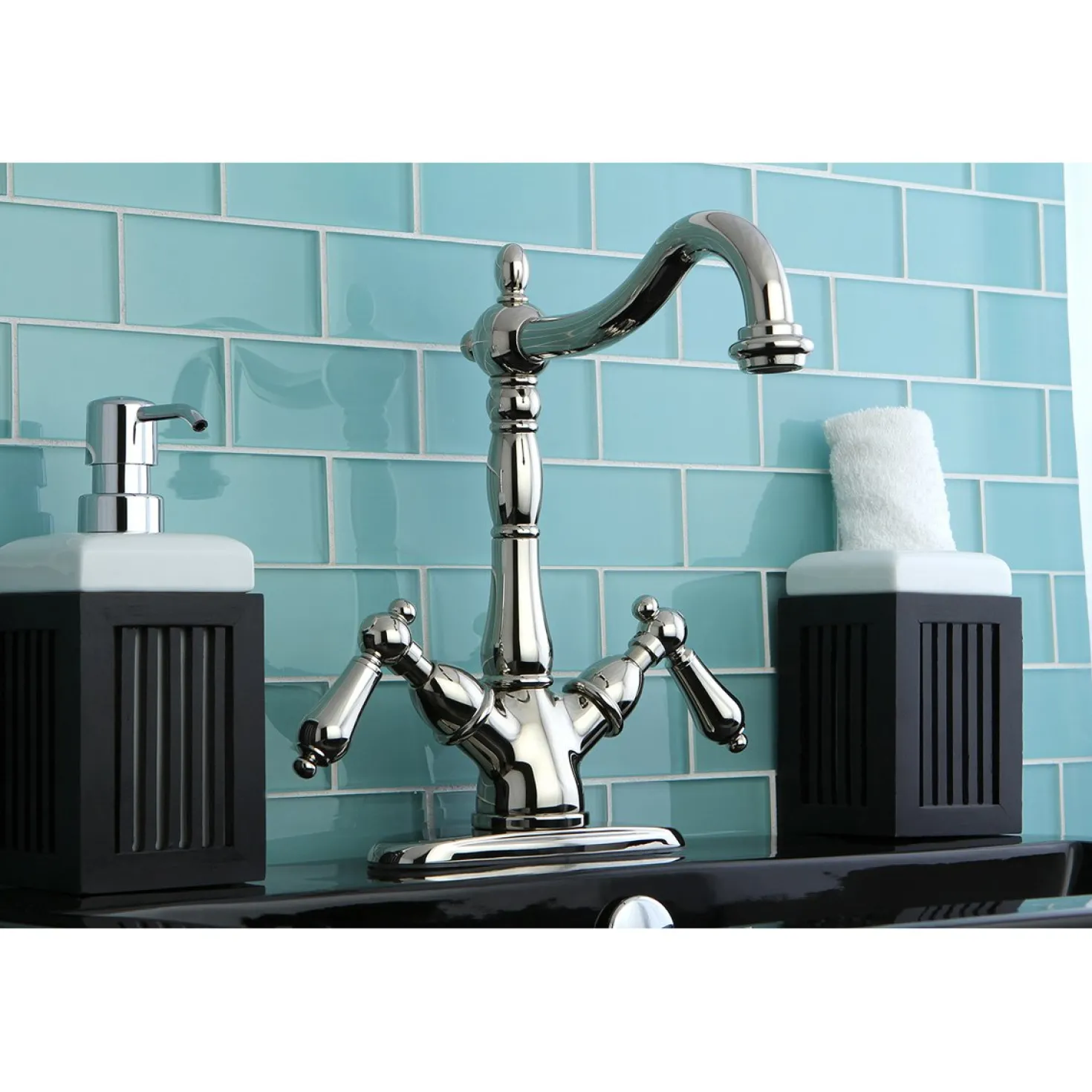 Kingston Brass Heritage 2-Handle Vessel Sink Faucet