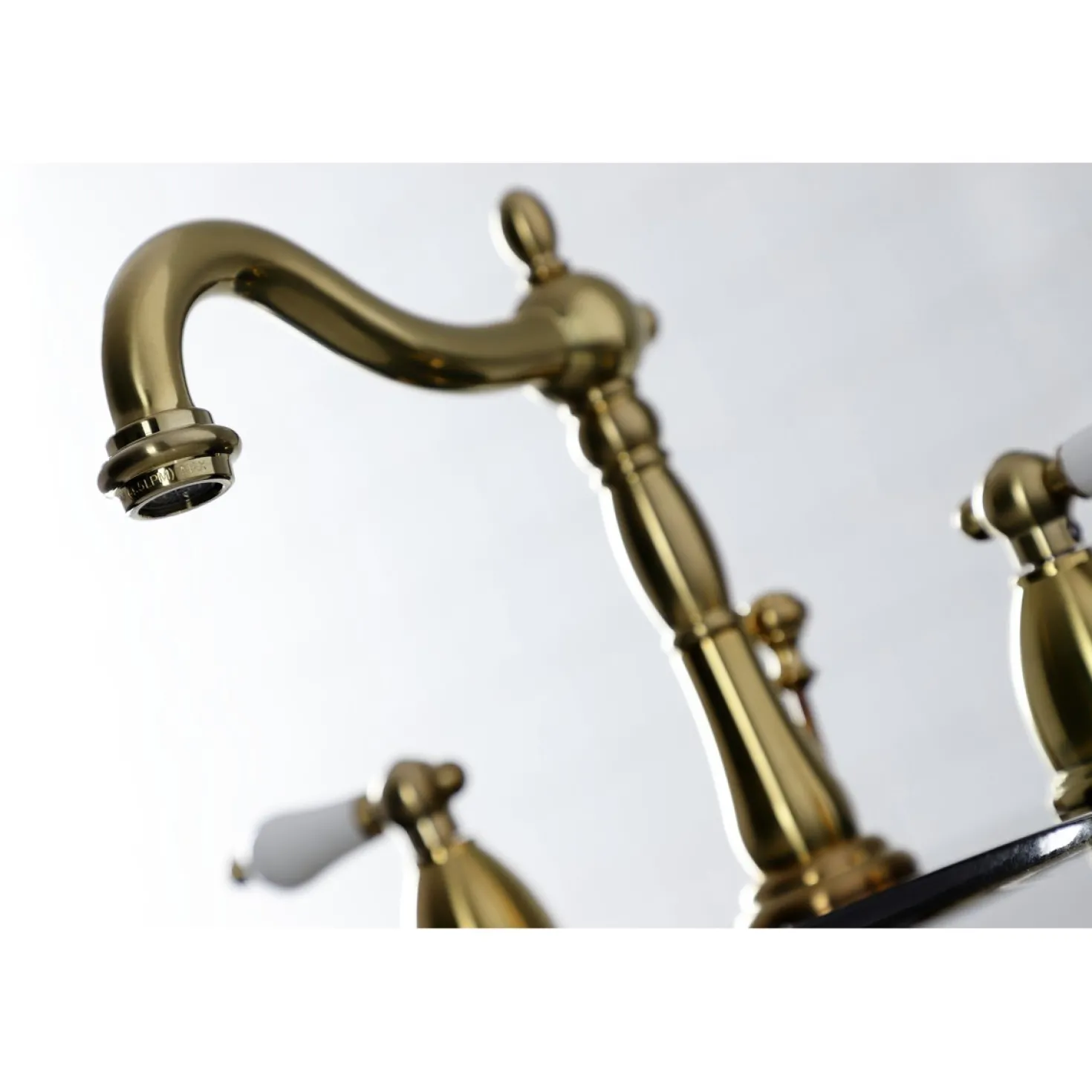 Kingston Brass Heritage 3-Hole 8-Inch Widespread Bathroom Faucet