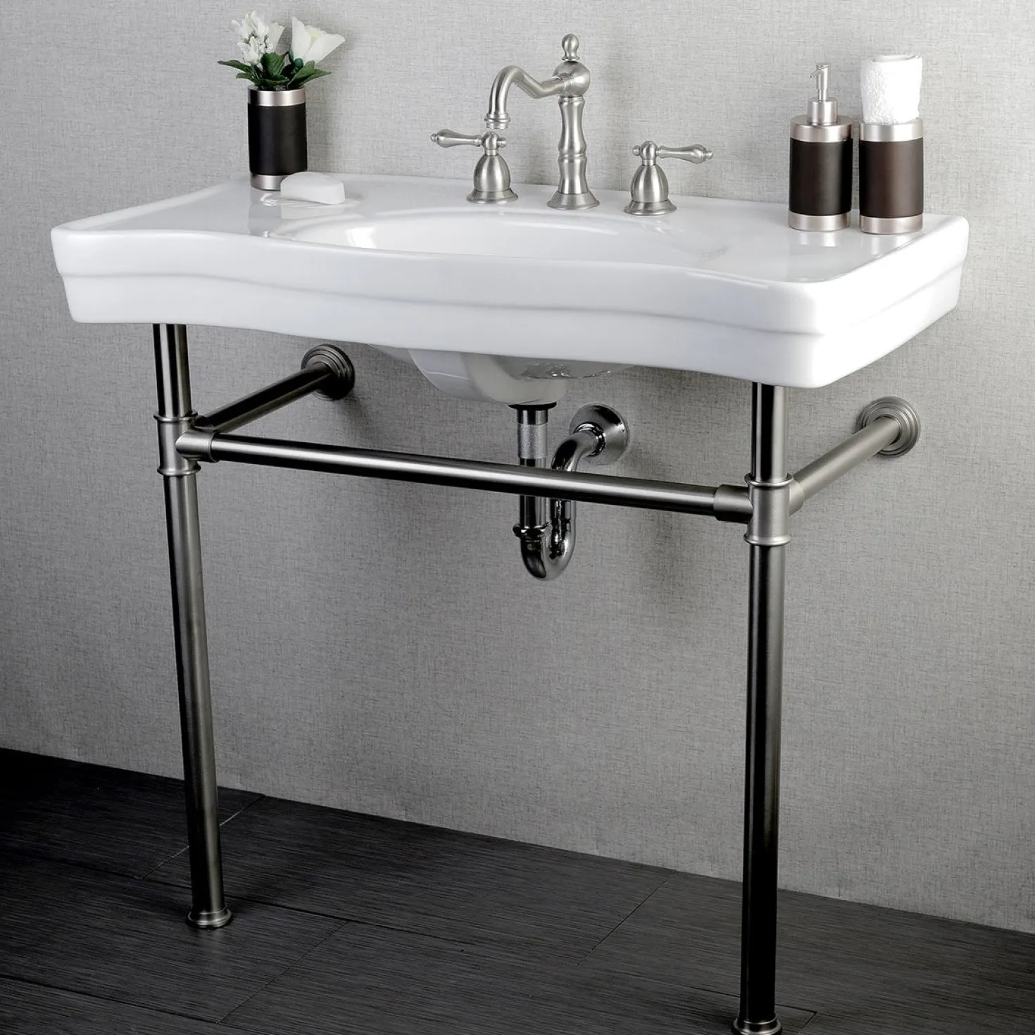 Kingston Brass Heritage 3-Hole 8" Widespread Bathroom Faucet