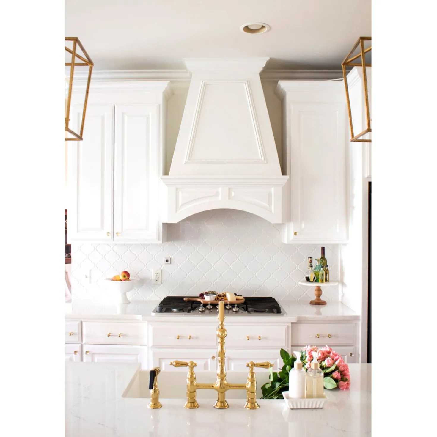 Kingston Brass Heritage 8-Inch Bridge Kitchen Faucet with Brass Sprayer