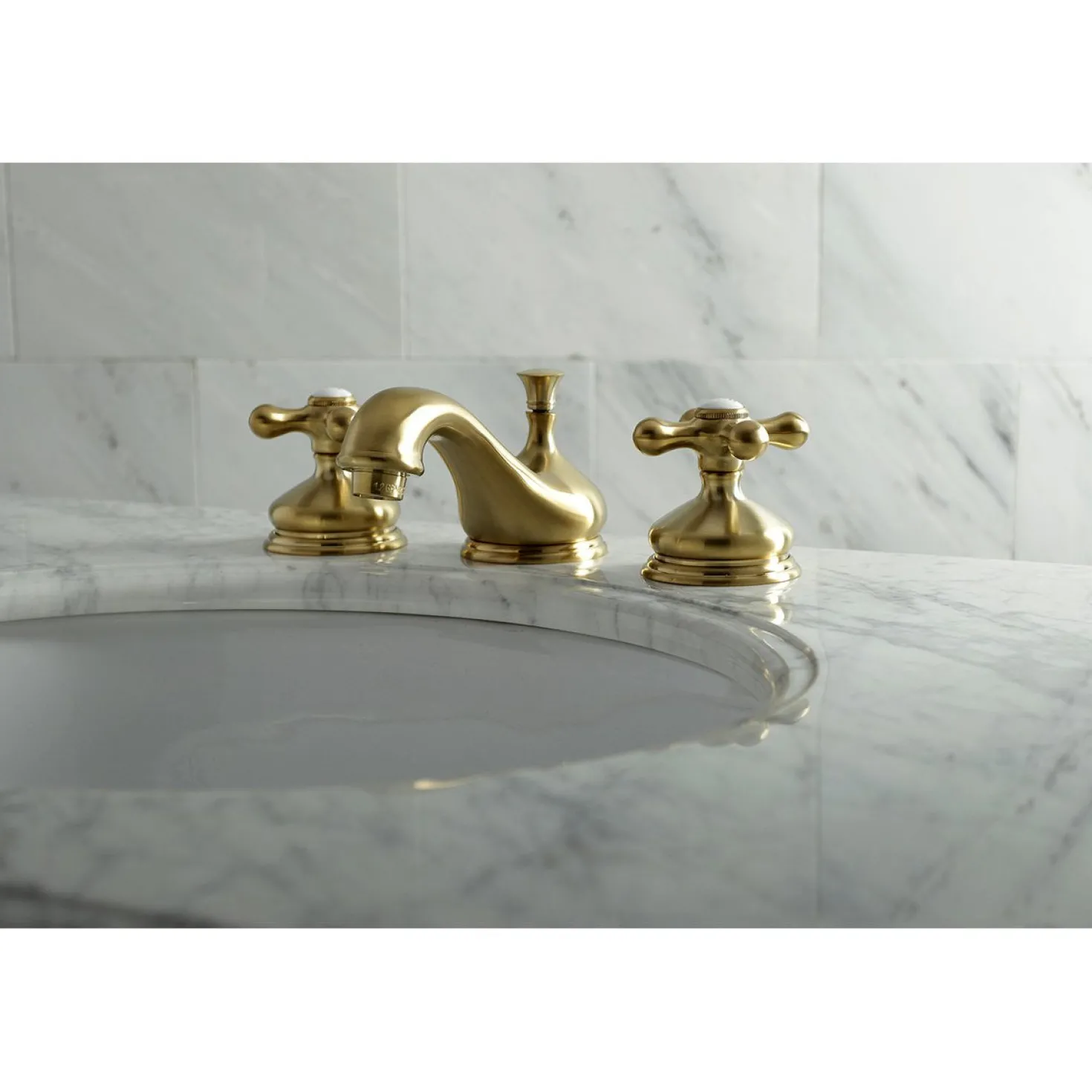 Kingston Brass Heritage 8-Inch Widespread Deck Mount Bathroom Faucet